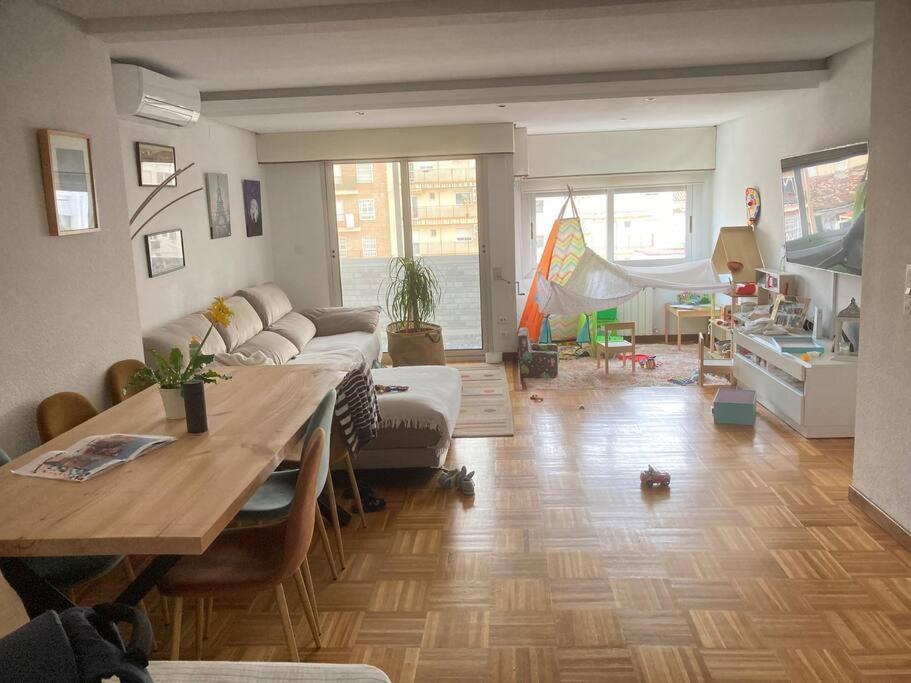 Piso Amplio En El Centro ¡Ofertas Para Familias! Appartement Valencia Buitenkant foto